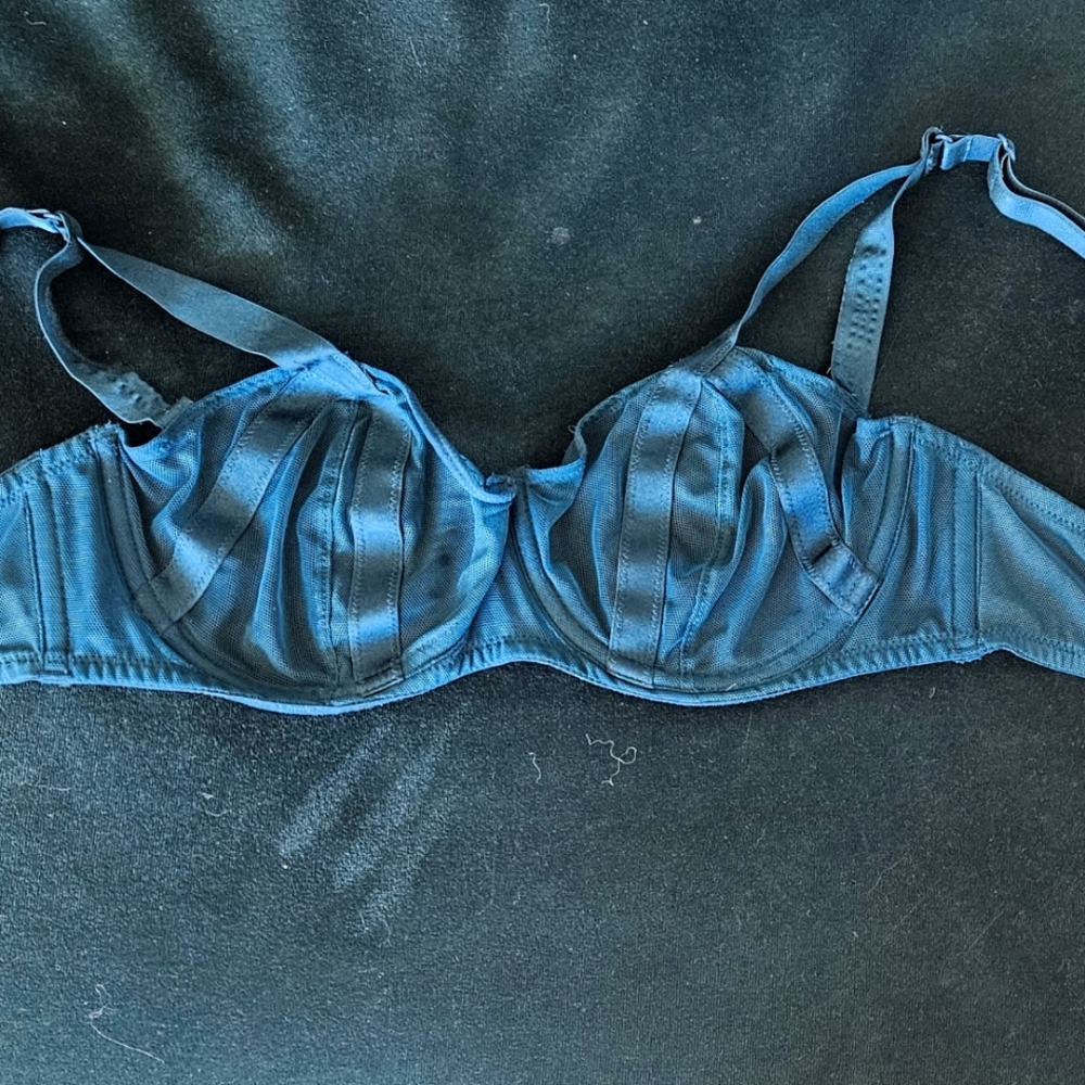 Victoria's Secret Blue Satin Underwire Bra